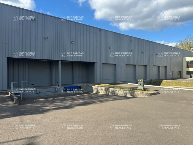 Plus de détails pour Industriel/Logistique à louer