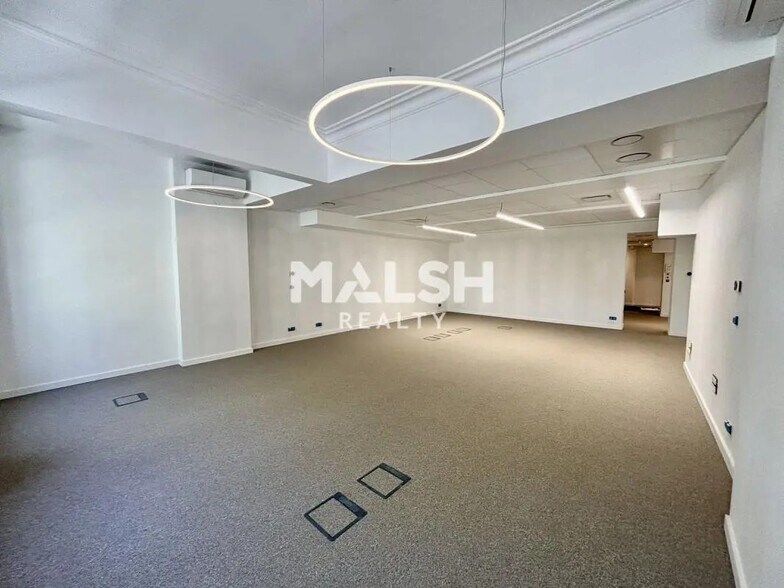 Bureau dans Lyon à louer - Photo de l’immeuble – Image 3 sur 10