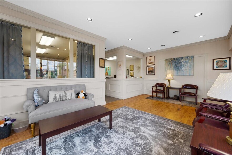 121 NW Russell Rd, Abingdon, VA à vendre - Photo de l’immeuble – Image 2 sur 15