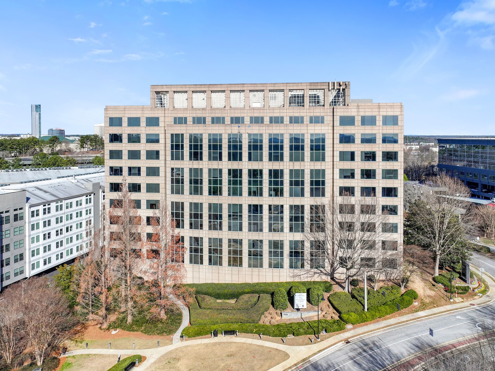 3225 Cumberland Blvd SE, Atlanta, GA à louer Photo principale– Image 1 sur 16