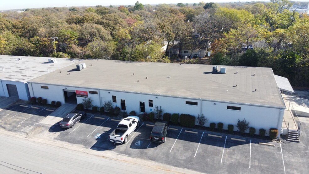 2910 Edith Ln, Haltom City, TX à vendre - Photo de l’immeuble – Image 3 sur 13