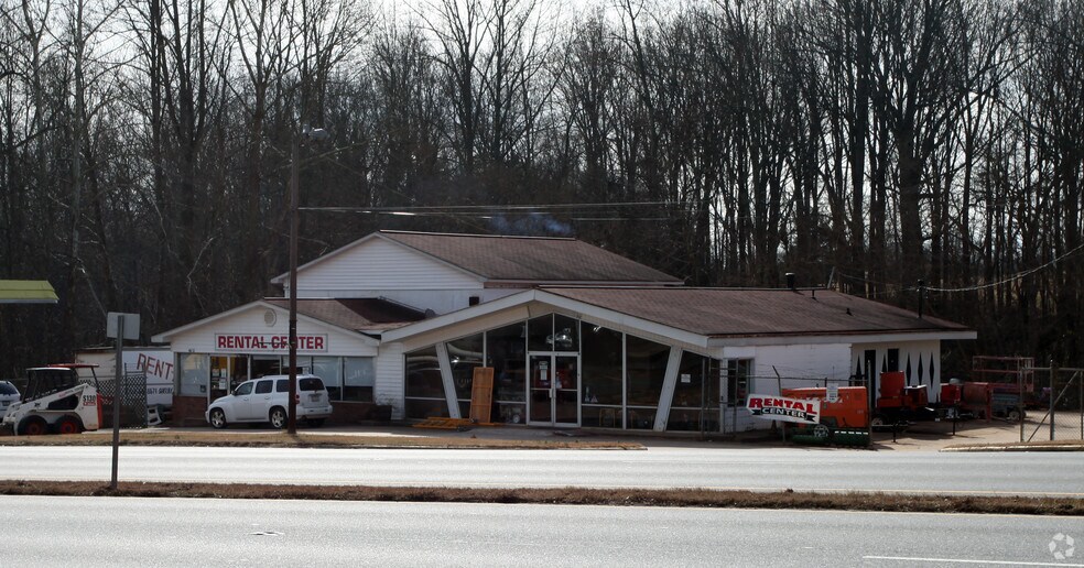 400 E Dixon Blvd, Shelby, NC à vendre - Photo principale – Image 1 sur 23