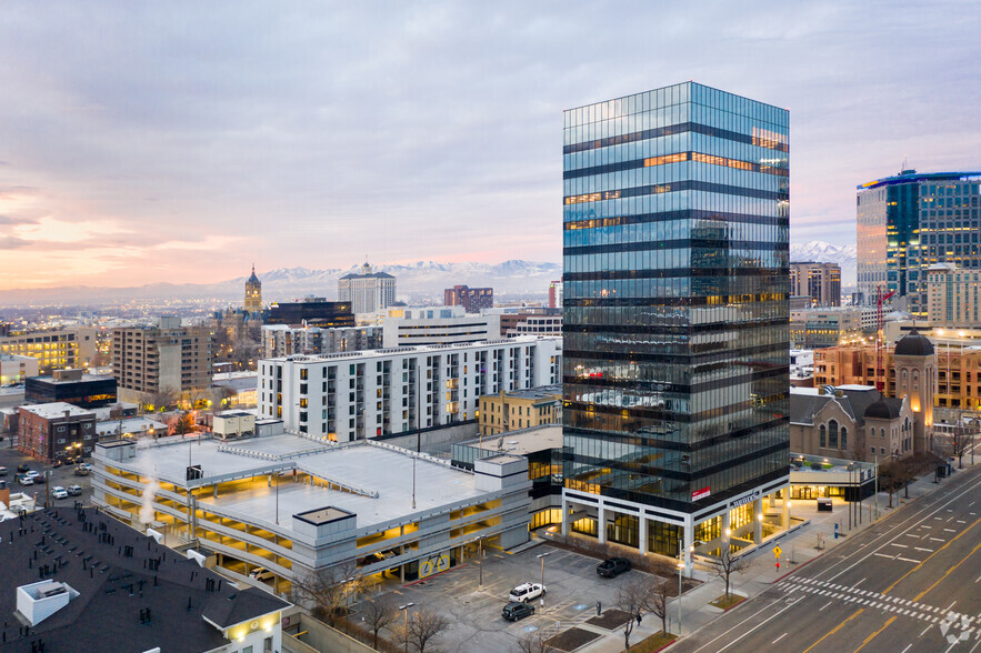 250 E 200 S, Salt Lake City, UT à louer - Photo de l’immeuble – Image 1 sur 14