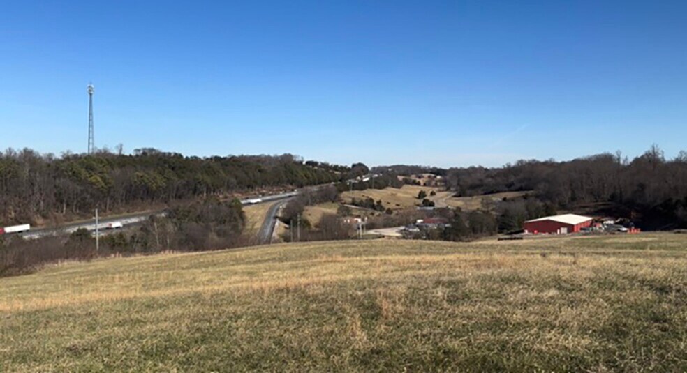 725 25-70 Hwy, Dandridge, TN à louer - Photo de l’immeuble – Image 3 sur 21