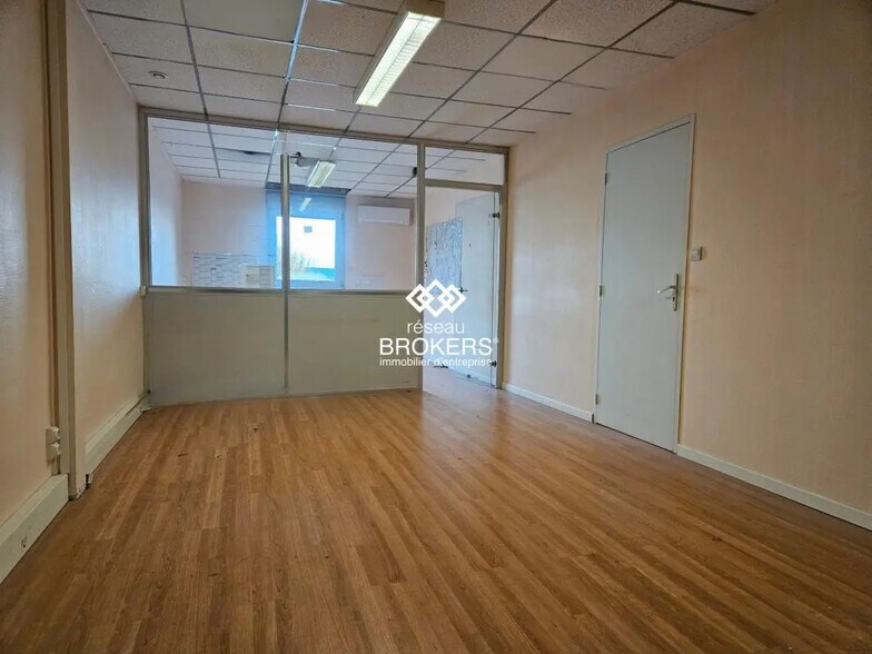 Bureau dans Bourg-en-Bresse à louer - Photo de l’immeuble – Image 3 sur 6