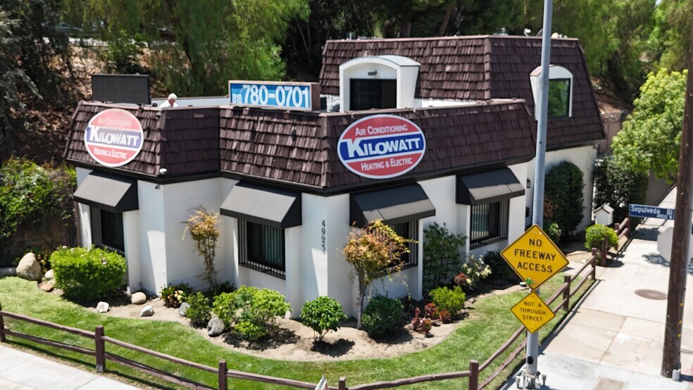 4925 Sepulveda Blvd, Sherman Oaks, CA à vendre - Photo de l’immeuble – Image 2 sur 27