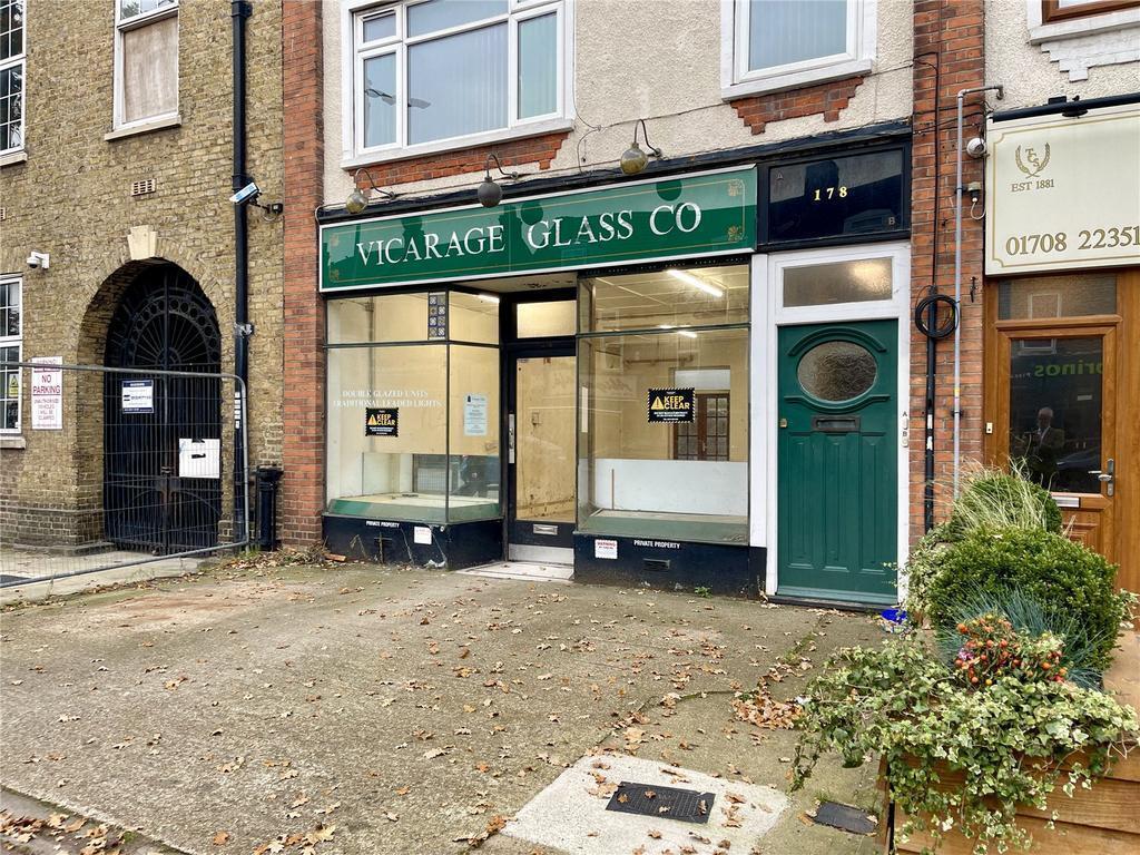 178 St. Marys Ln, Upminster à louer Photo de l’immeuble– Image 1 sur 5