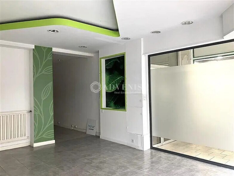 Local commercial dans Bourges à vendre - Photo de l’immeuble – Image 2 sur 3