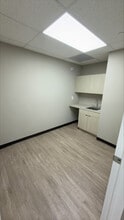 7100 W 20th Ave, Hialeah, FL à louer Photo intérieure– Image 1 sur 4