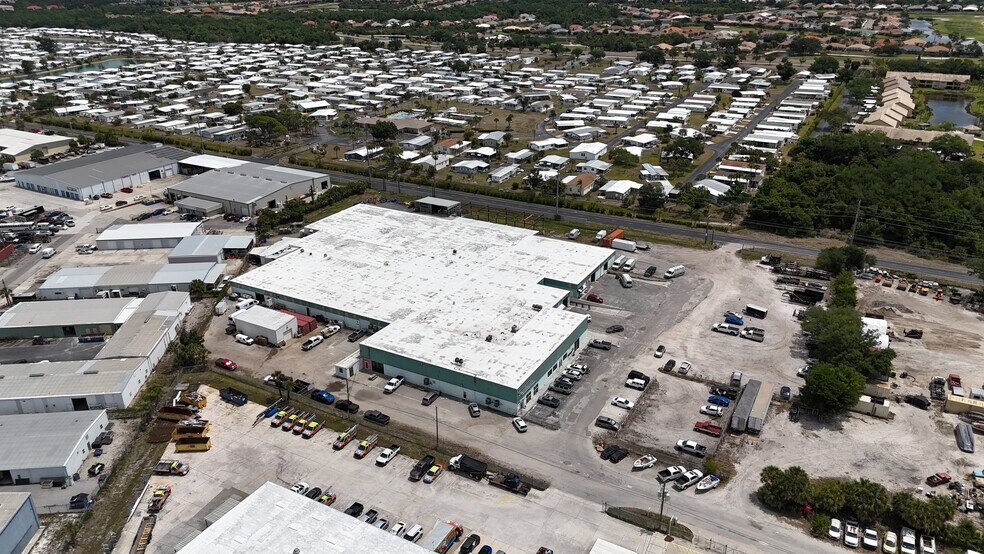 1200 Ogden Rd, Venice, FL à vendre - Photo de l’immeuble – Image 2 sur 10