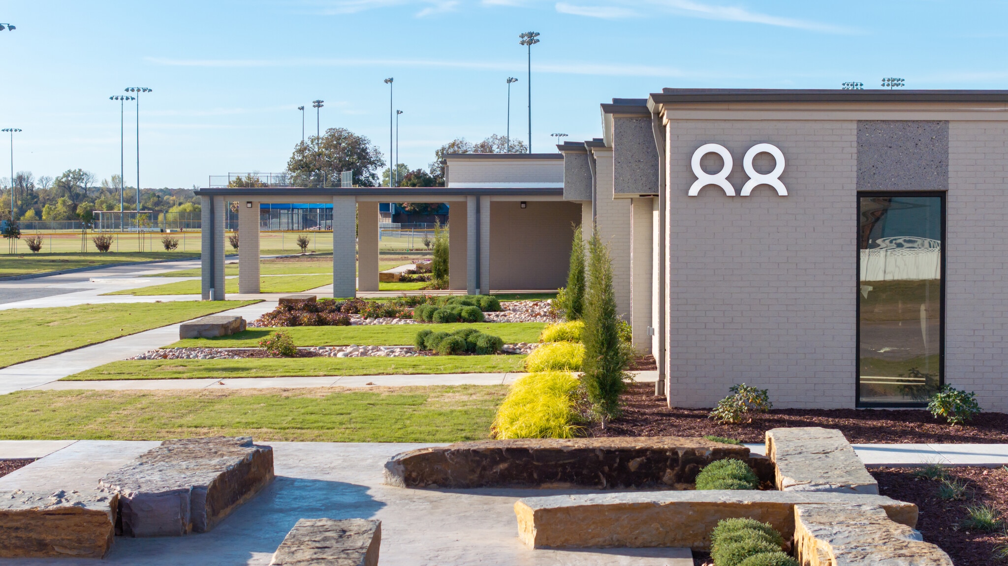 8800 S Fawnwood Ct, Broken Arrow, OK à louer Photo de l’immeuble– Image 1 sur 3