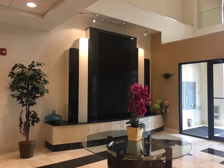 822 Kumho Dr, Fairlawn, OH à louer - Photo intérieure – Image 3 sur 4
