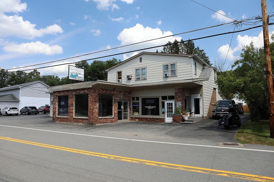 5013 New York 52, Jeffersonville, NY à vendre - Photo de l’immeuble – Image 3 sur 44