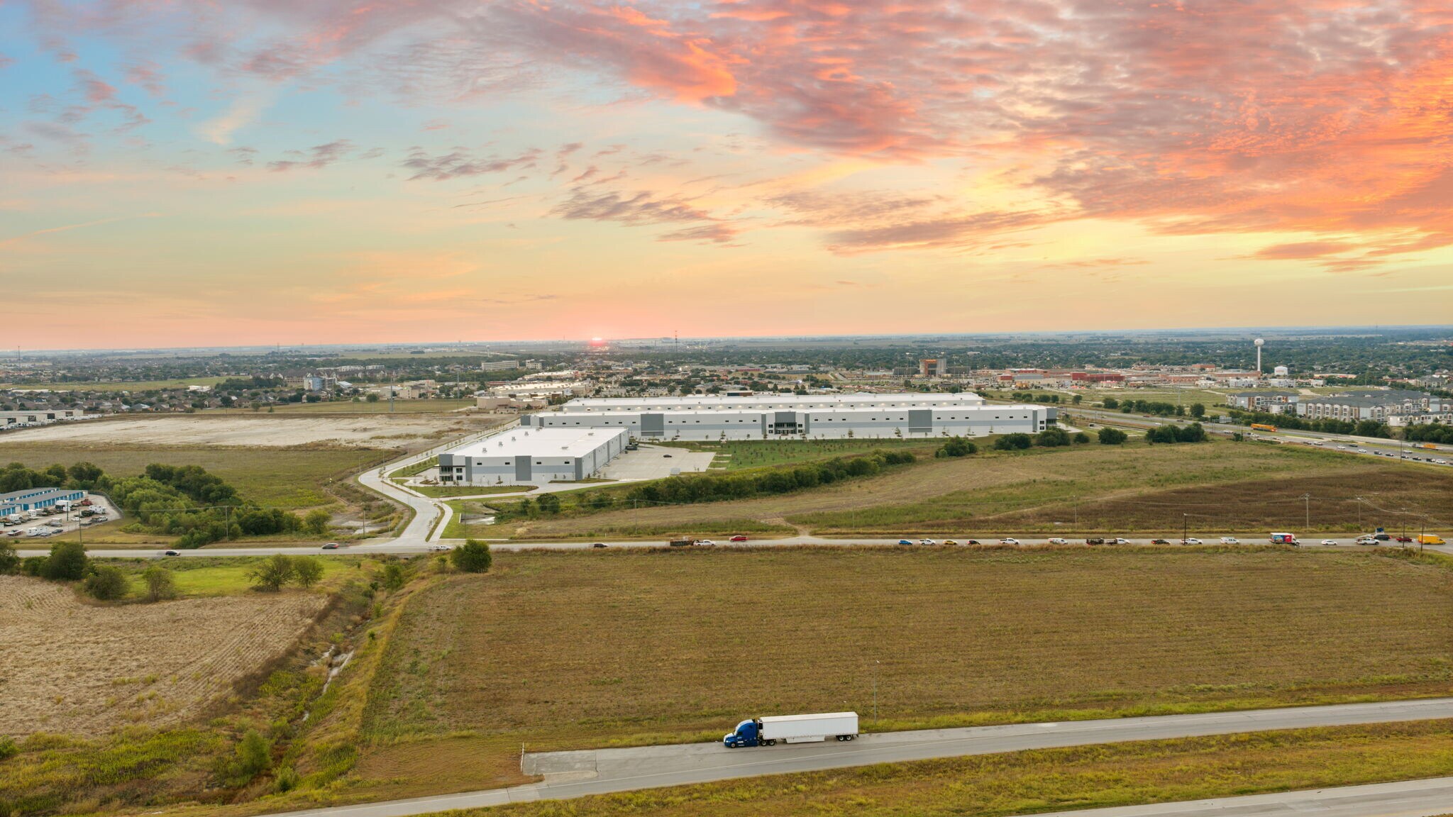 Hwy 130, Hutto, TX à vendre Photo de l’immeuble– Image 1 sur 12
