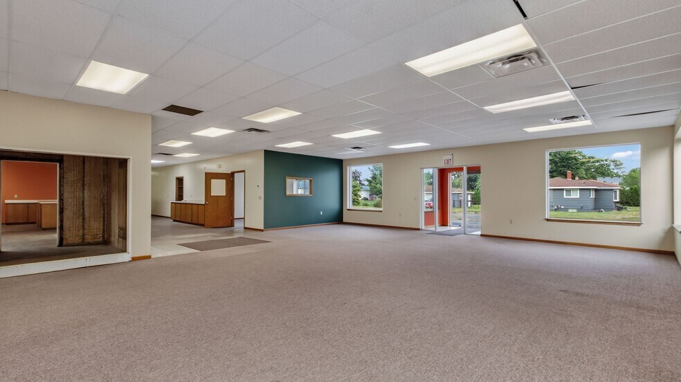 1210 Mansfield St, Chippewa Falls, WI à vendre - Photo de l’immeuble – Image 3 sur 32