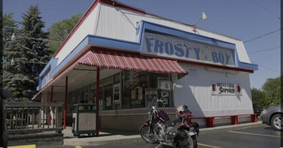 1201 Cooper St, Jackson, MI à vendre - Photo de l’immeuble – Image 3 sur 12