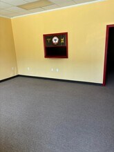 1147 N Guignard Dr, Sumter, SC à louer Photo intérieure– Image 2 sur 4