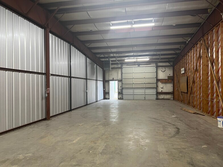 115 NW Adeline Ave, Bartlesville, OK à louer - Photo intérieure – Image 3 sur 7