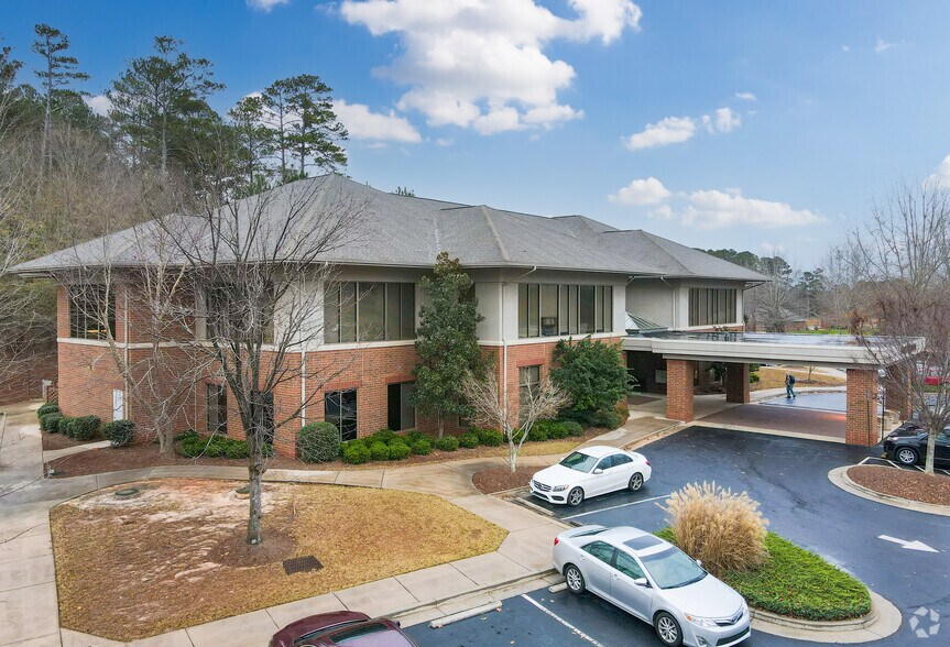 60 Oak Hill Blvd, Newnan, GA à louer - Photo principale – Image 1 sur 4