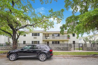 Plus de détails pour 35 Antilla Ave, Coral Gables, FL - Logement à vendre