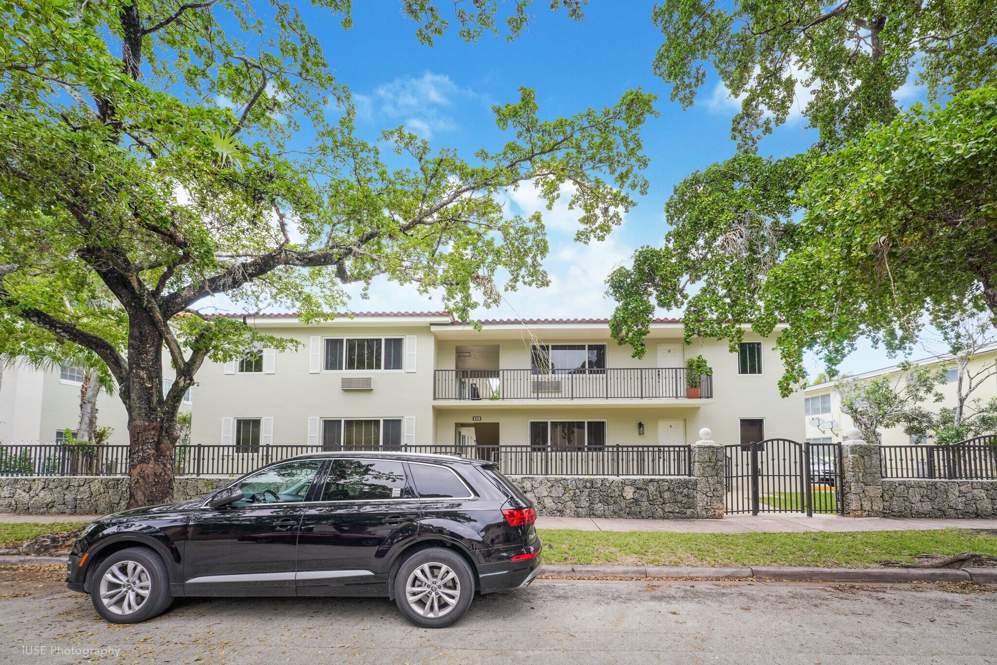35 Antilla Ave, Coral Gables, FL à vendre Photo de l’immeuble– Image 1 sur 23