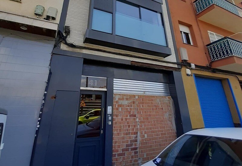 Carrer de Torrijos, Mataró, Barcelona à vendre - Photo de l’immeuble – Image 2 sur 3