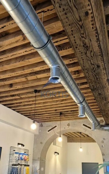 Local commercial dans Lyon à louer - Photo de l’immeuble – Image 2 sur 5