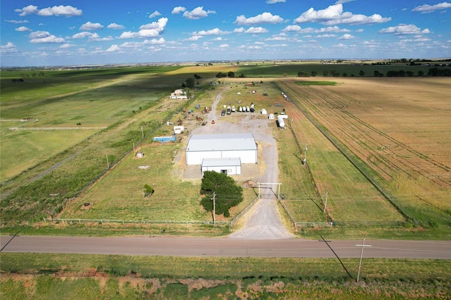 11566 N 1970 Rd, Elk City, OK à vendre - Photo principale – Image 1 sur 7