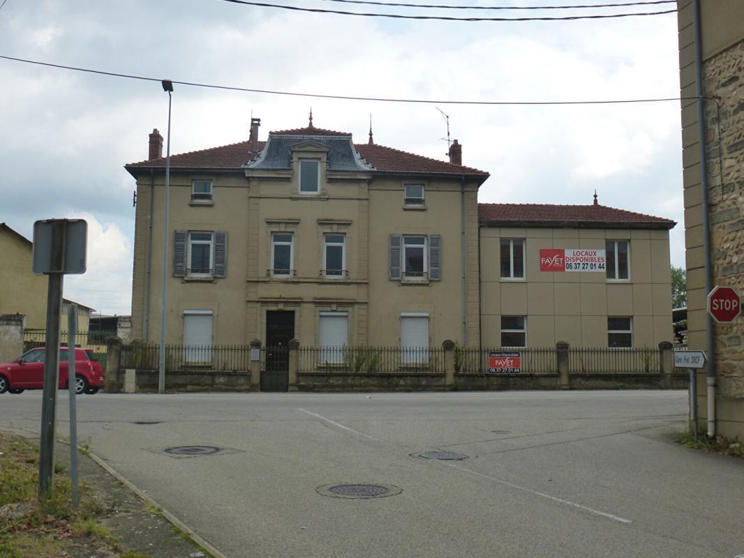 Bureau dans Salaise-sur-Sanne à louer Photo de l’immeuble– Image 1 sur 4