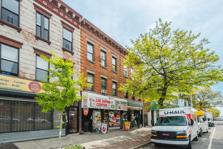 1395 Flatbush Ave, Brooklyn, NY à vendre - Photo de l’immeuble – Image 2 sur 24