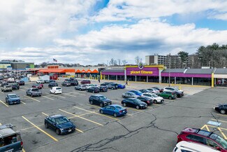 Plus de détails pour 715 Crescent St, Brockton, MA - Local commercial à louer