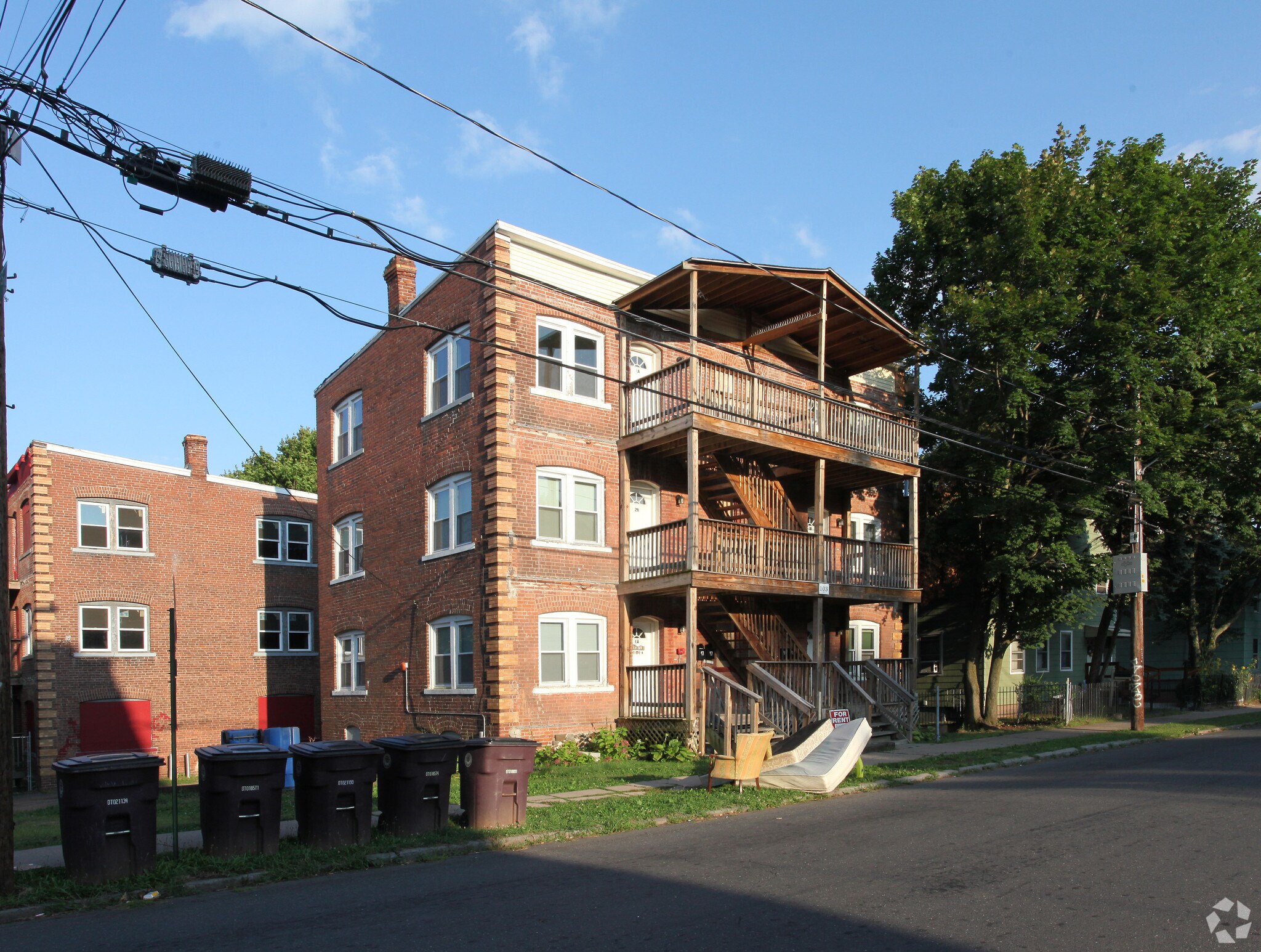 103 Tremont St, New Britain, CT à vendre Photo principale– Image 1 sur 3