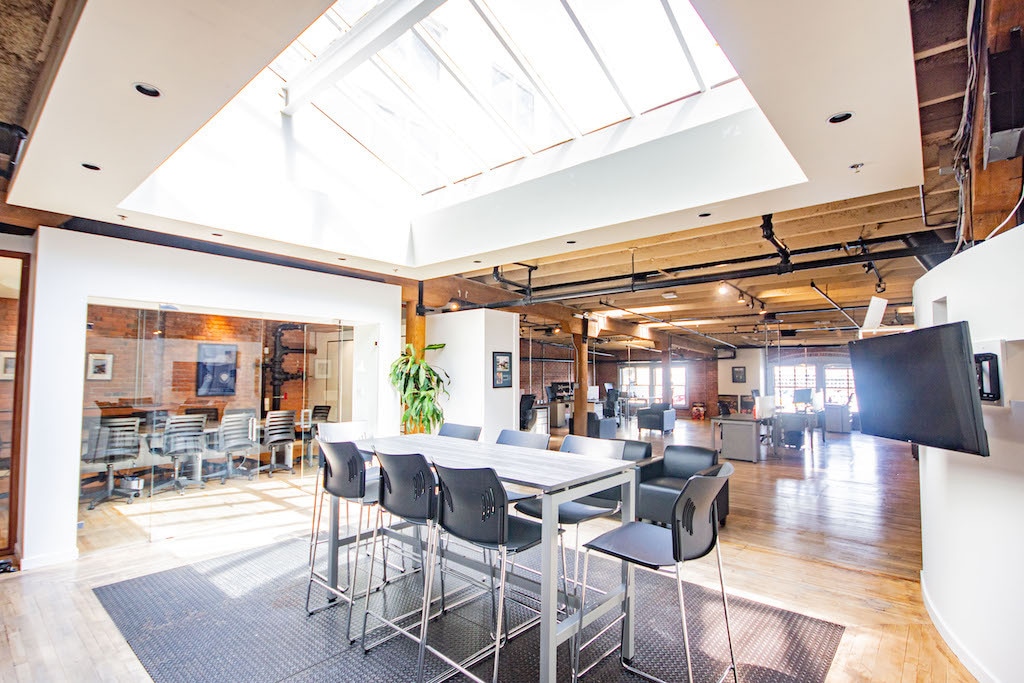 353-355 Water St, Vancouver, BC à louer Photo intérieure– Image 1 sur 13