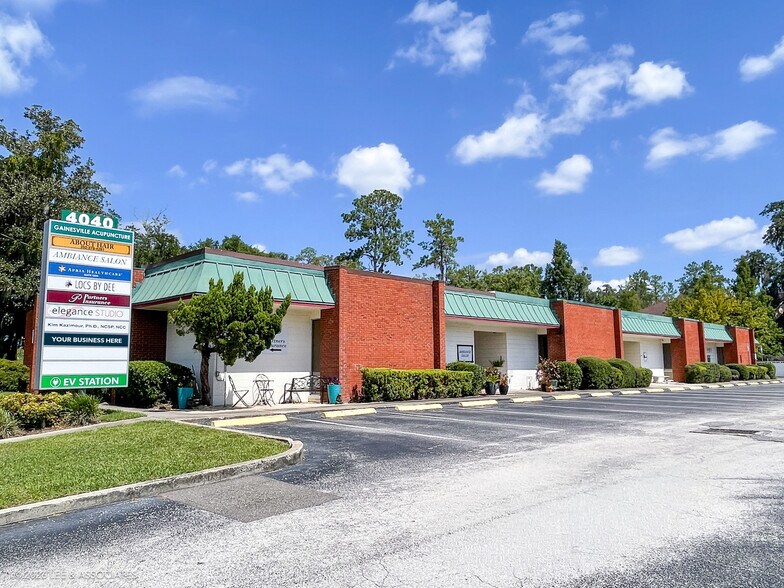4040 W Newberry Rd, Gainesville, FL à louer - Photo de l’immeuble – Image 2 sur 13