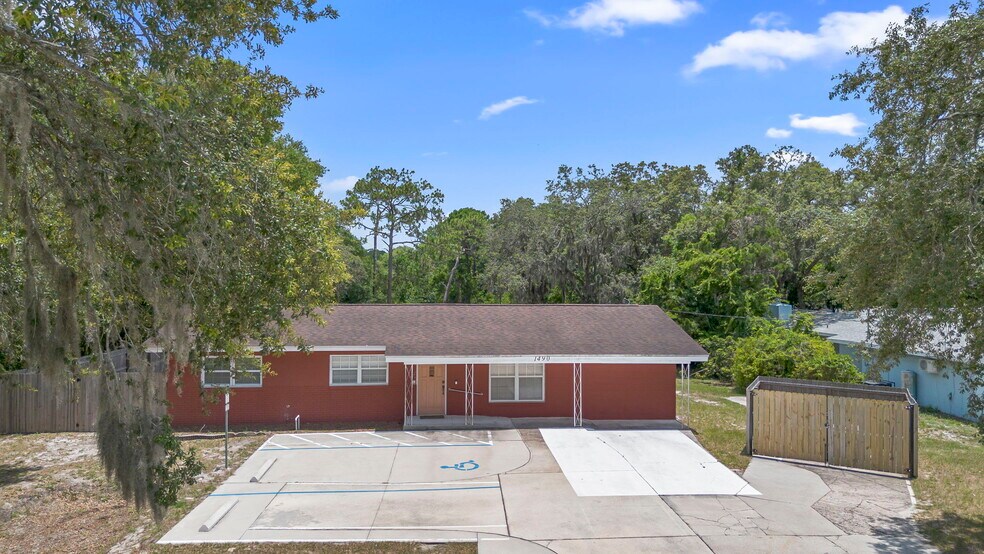 1490 Seminola Blvd, Casselberry, FL à vendre - Photo de l’immeuble – Image 1 sur 32
