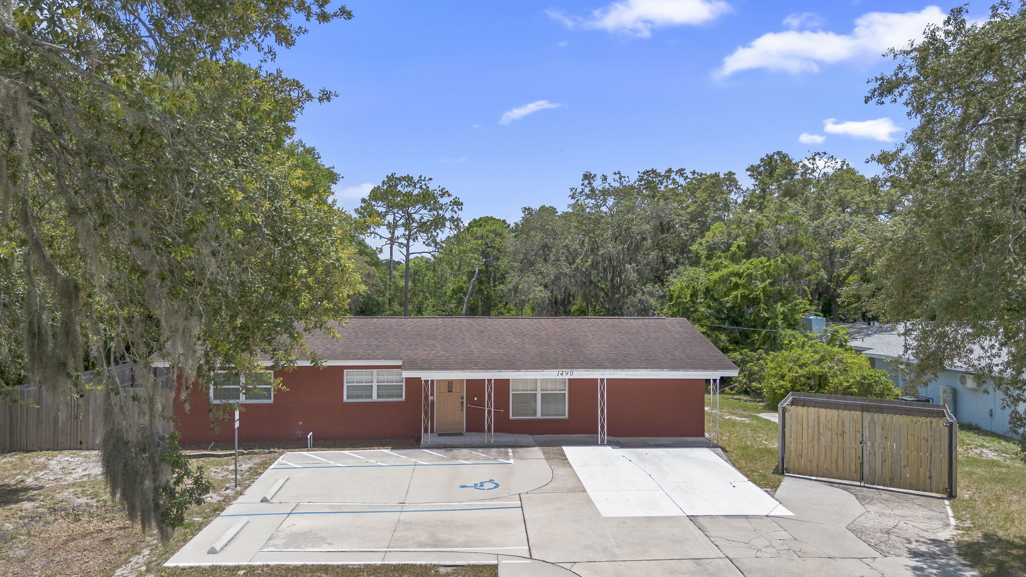 1490 Seminola Blvd, Casselberry, FL à vendre Photo de l’immeuble– Image 1 sur 33