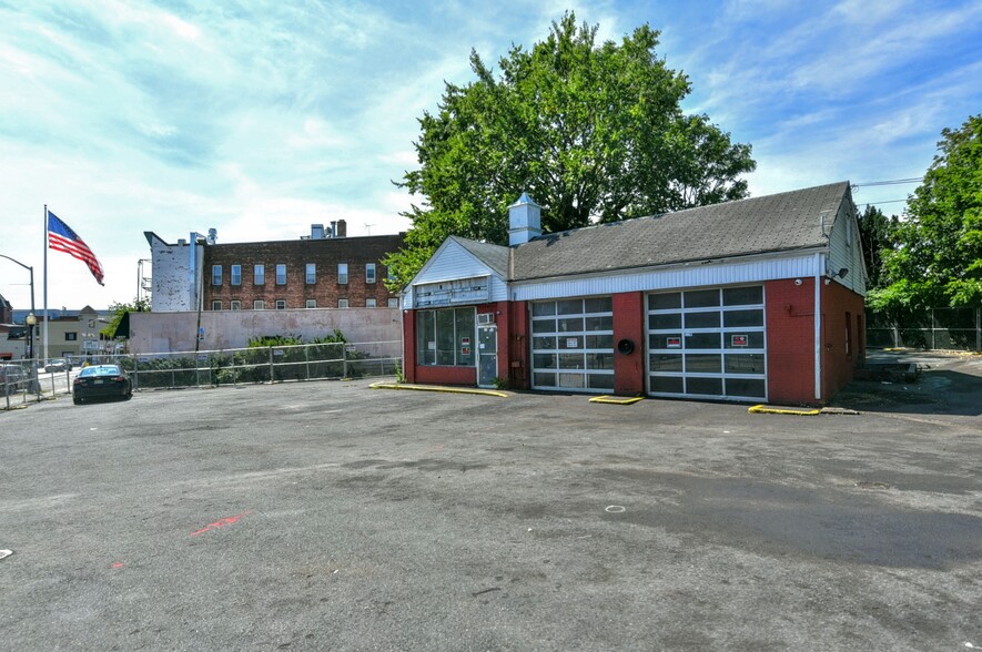 1061-1065 Main Ave, Clifton, NJ à vendre - Photo de l’immeuble – Image 3 sur 34