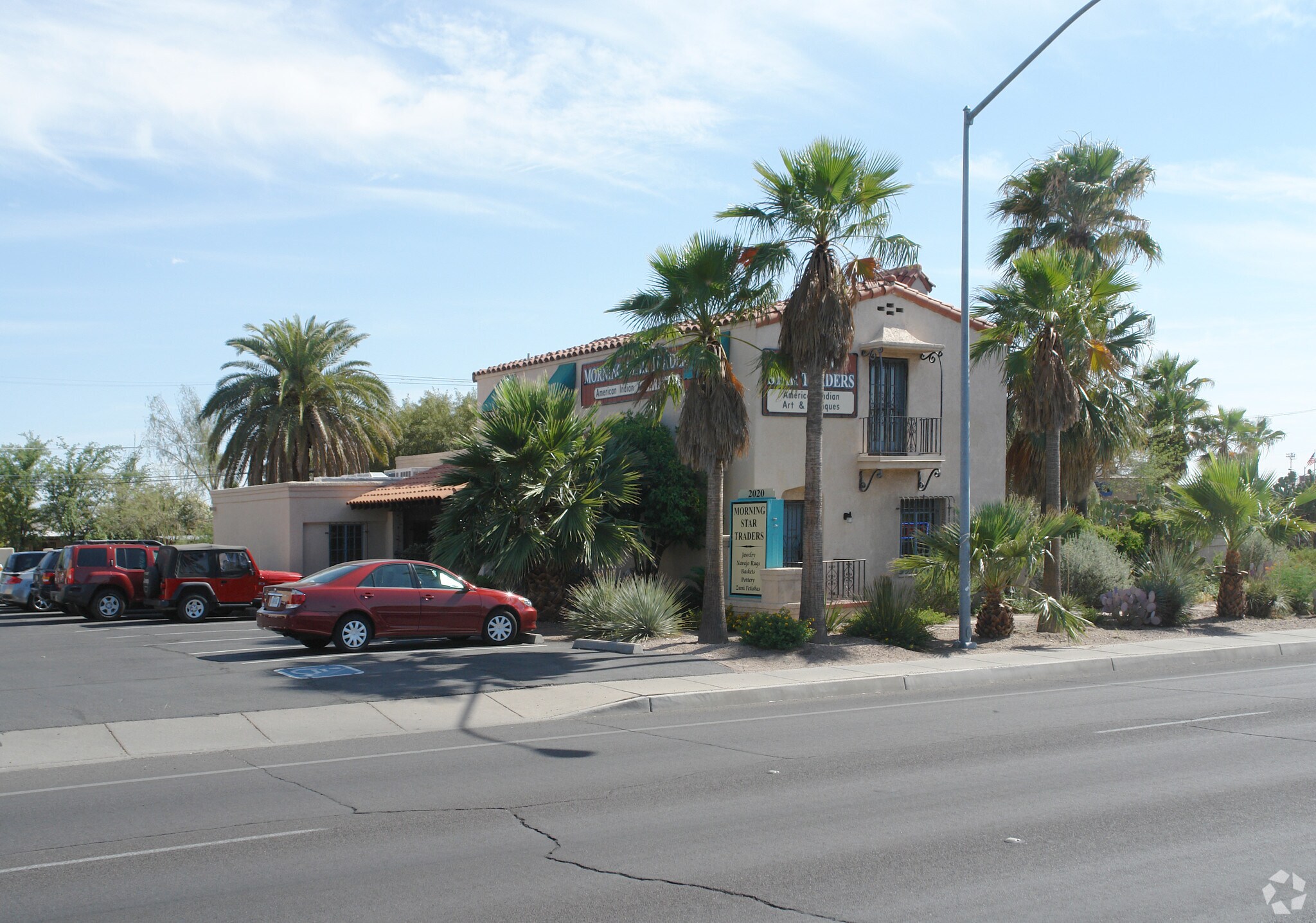 2020 E Speedway Blvd, Tucson, AZ à vendre Photo principale– Image 1 sur 11