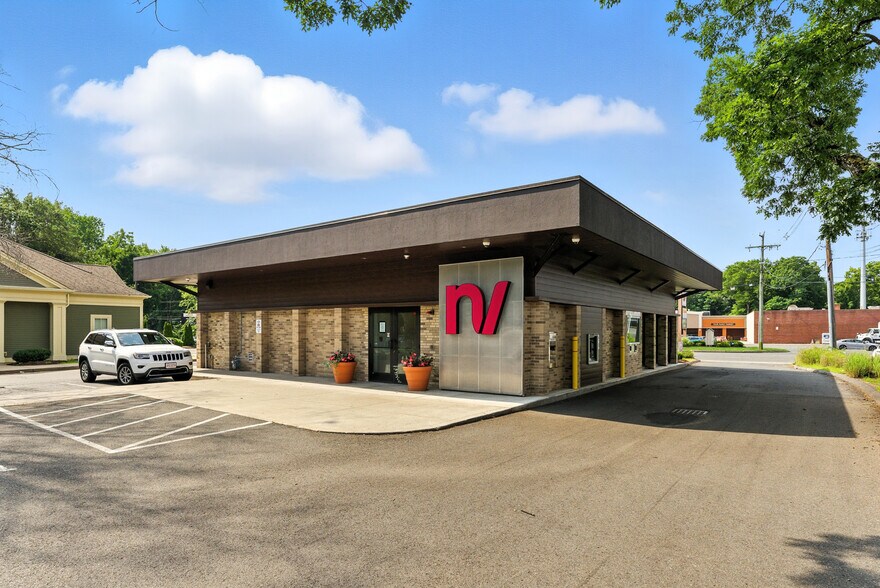 1930 Wilbraham Rd, Springfield, MA à vendre - Photo de l’immeuble – Image 2 sur 6