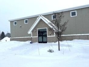 4975 E Traverse Hwy, Traverse City, MI à louer Photo intérieure– Image 1 sur 31