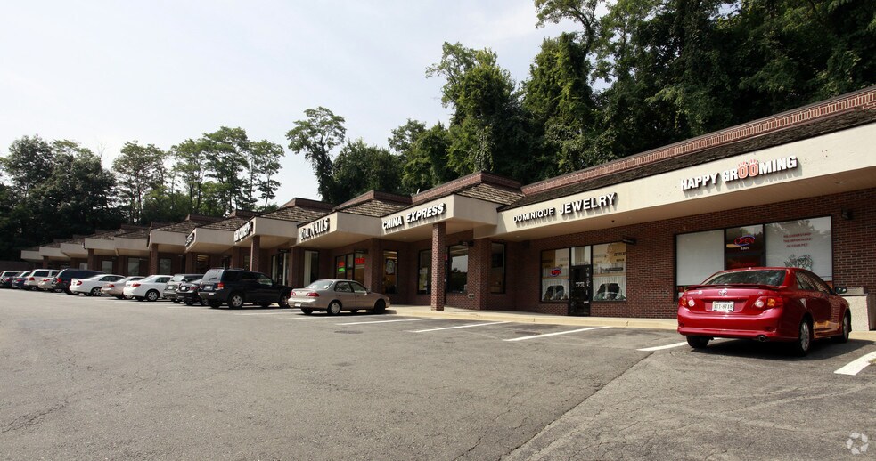3301-3321 Lee Hwy, Arlington, VA à louer - Photo de l’immeuble – Image 3 sur 4