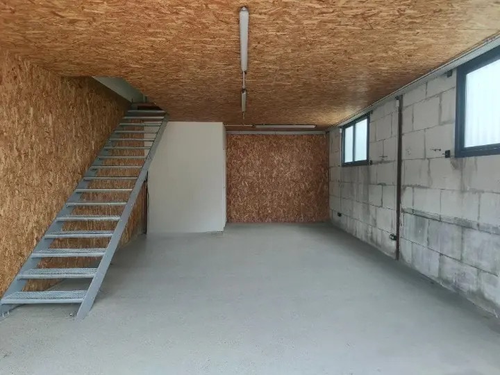 Local d'activités dans Portet-sur-Garonne à vendre - Photo intérieure – Image 1 sur 6