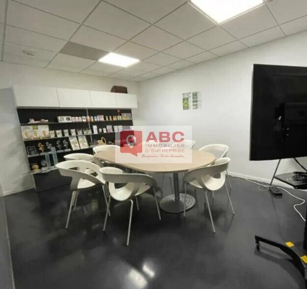 Bureau dans Montpellier à louer - Photo de l’immeuble – Image 1 sur 9