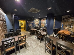 Local commercial dans Barcelone, Barcelona à louer Photo intérieure– Image 1 sur 18