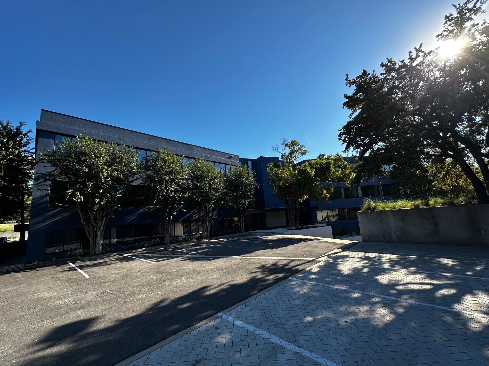 6207 Bee Caves Rd, Austin, TX à louer Photo de l’immeuble– Image 1 sur 5