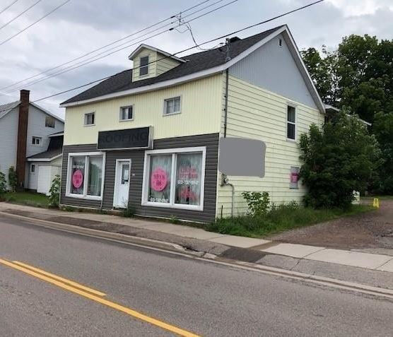 472 Pembroke St E, Pembroke, ON à vendre - Photo de l’immeuble – Image 3 sur 3