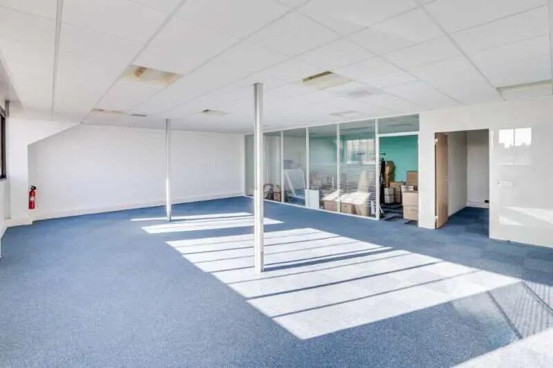 Bureau dans Paris à louer - Photo de l’immeuble – Image 2 sur 11
