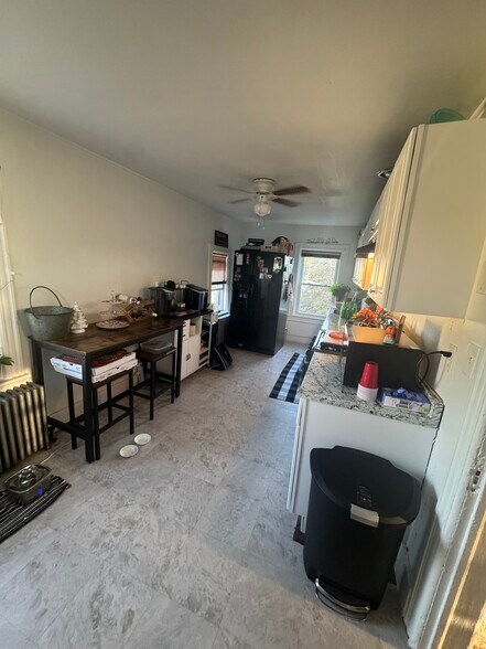 41 Atlantic St, Keyport, NJ à vendre - Photo intérieure – Image 3 sur 39