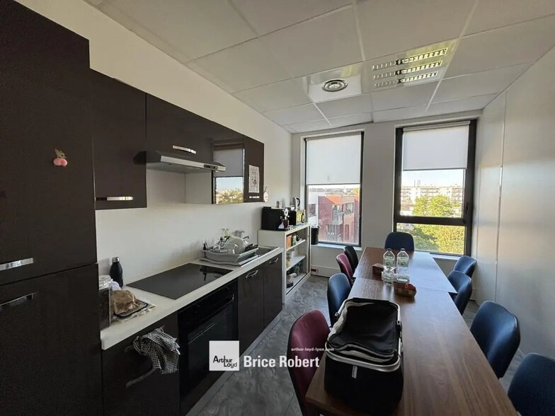 1 Bis Avenue Salvador Allende, Vaulx-en-Velin à louer - Photo intérieure – Image 3 sur 8