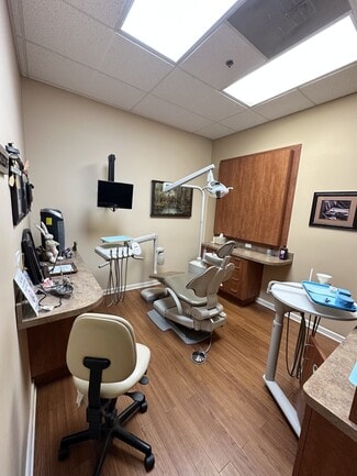 Plus de détails pour 4445-4447 N Elston Ave, Chicago, IL - Bureau/Médical à louer